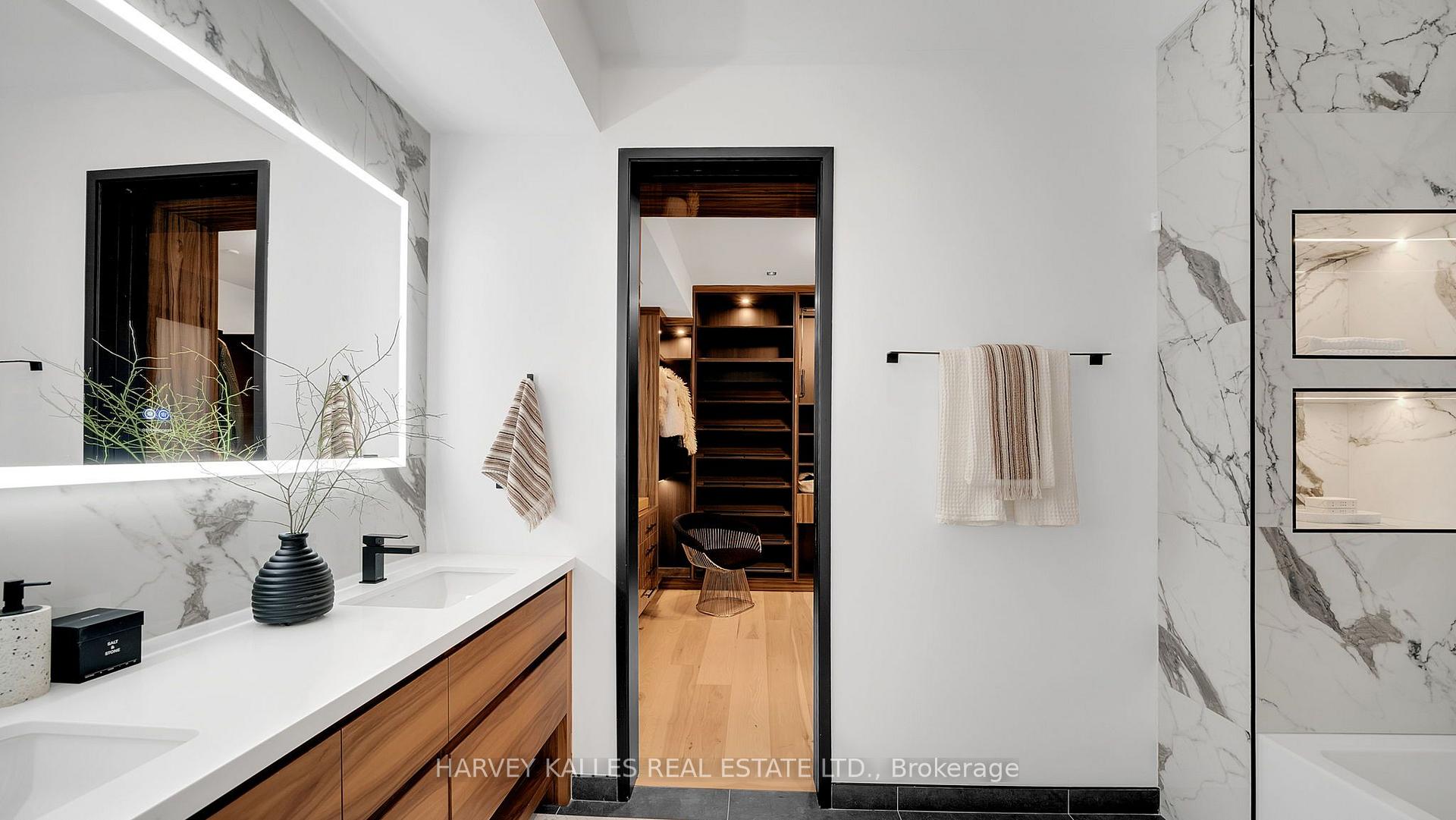 4 Douglas Crescent, Toronto