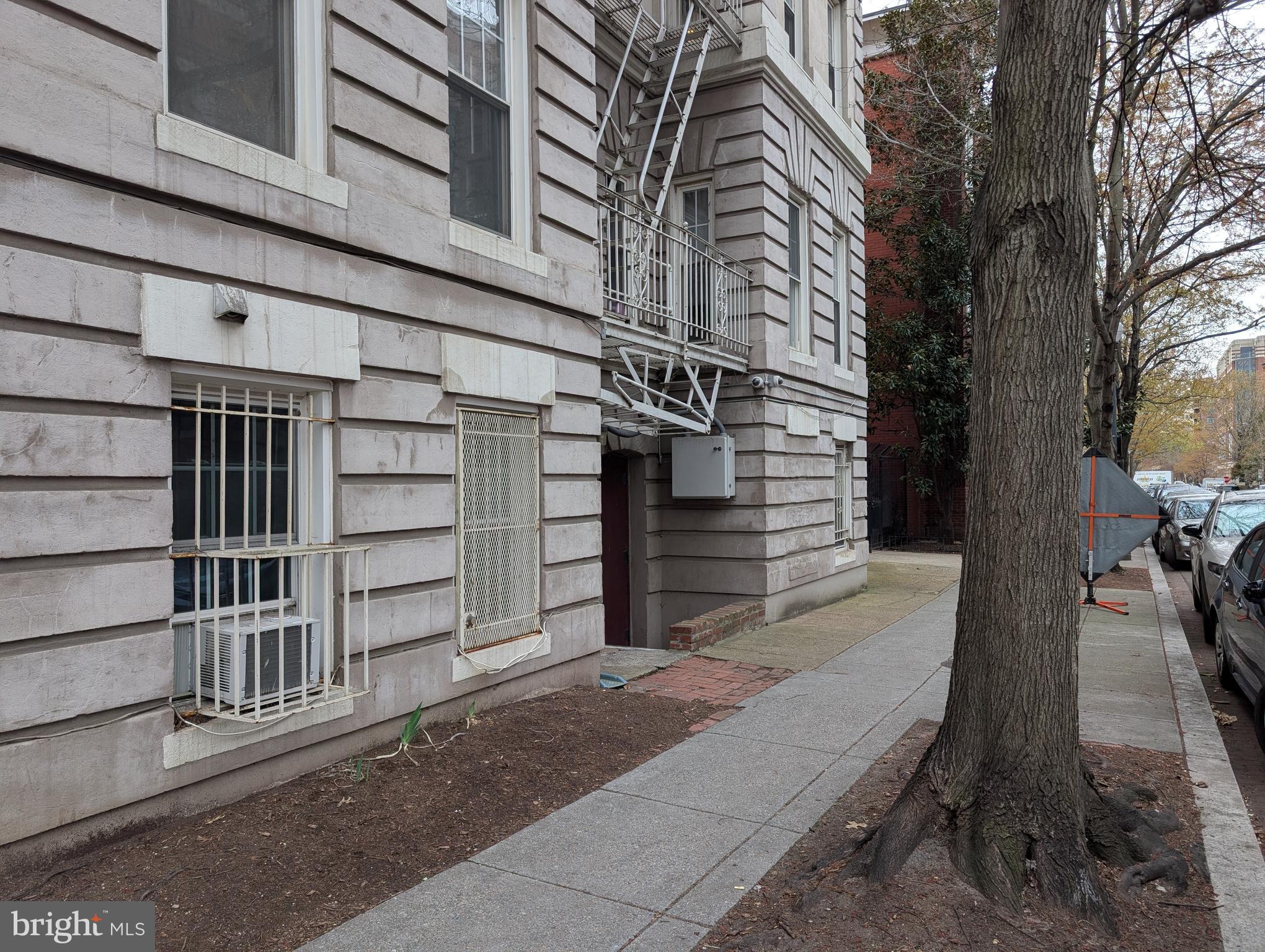 1332 15TH STREET NW B2