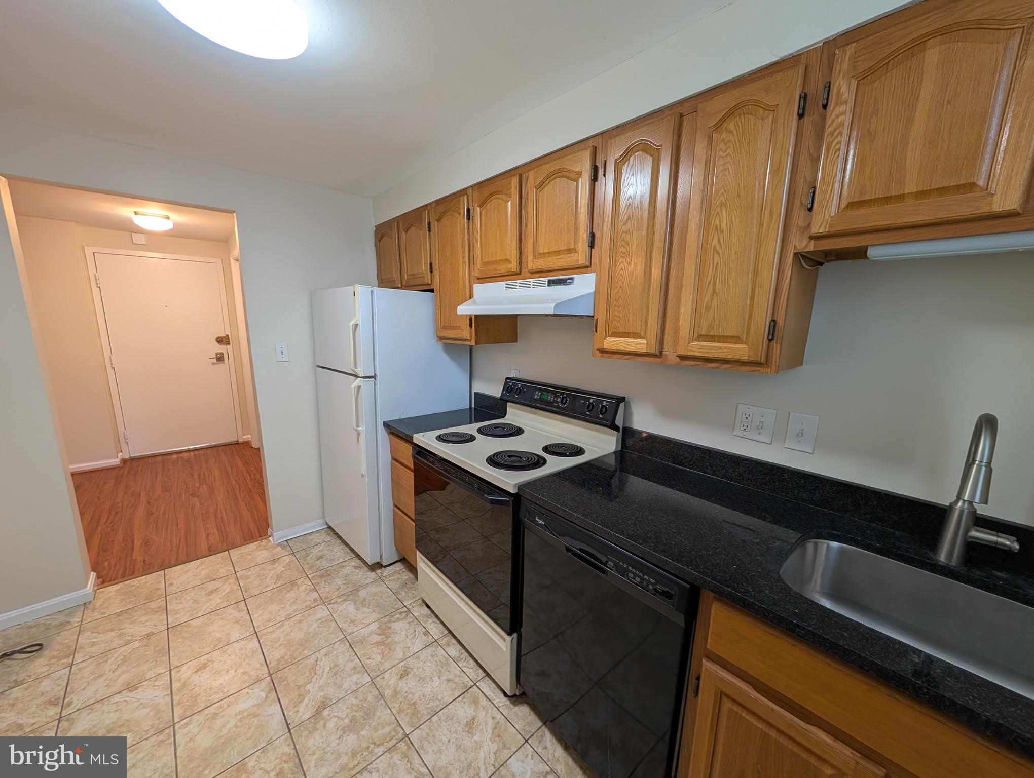 1332 15TH STREET NW B2