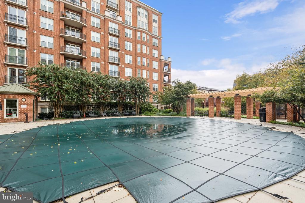 12500 PARK POTOMAC AVENUE 306S