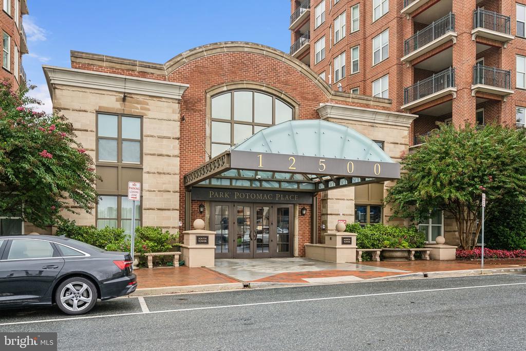 12500 PARK POTOMAC AVENUE 306S