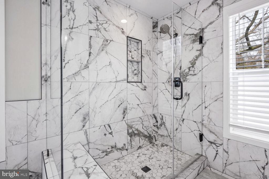 11115 HILLSDALE DRIVE