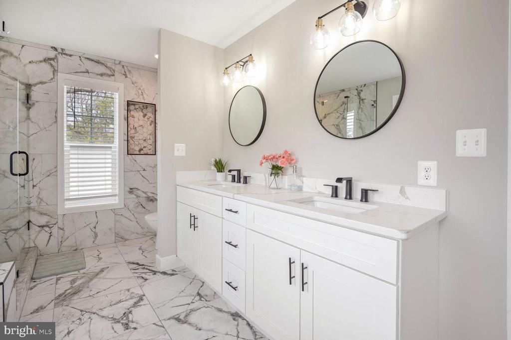 11115 HILLSDALE DRIVE