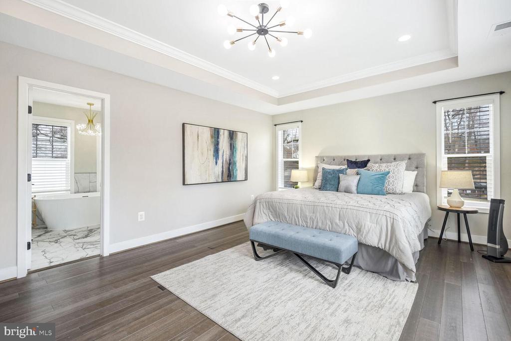 11115 HILLSDALE DRIVE