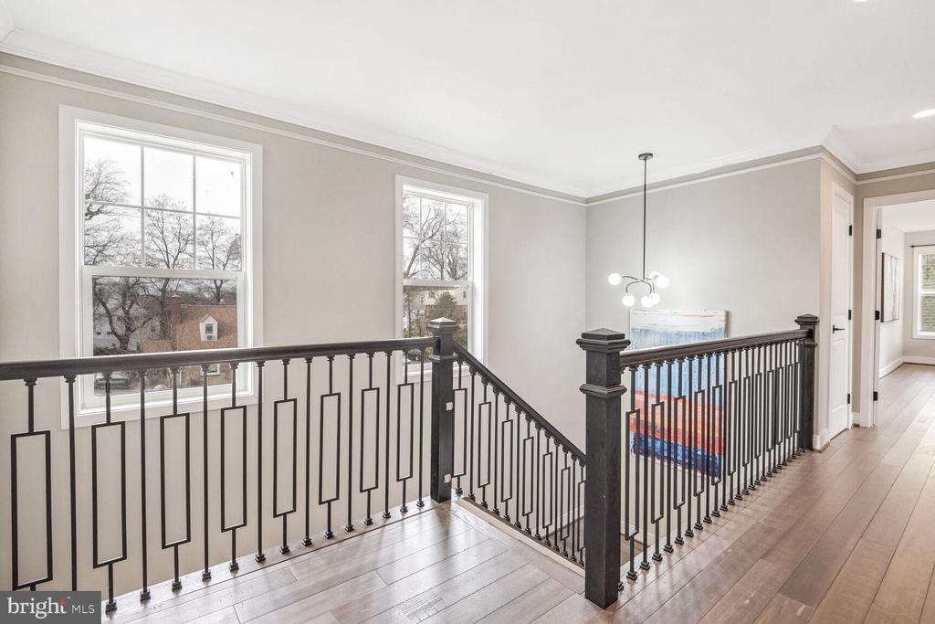11115 HILLSDALE DRIVE