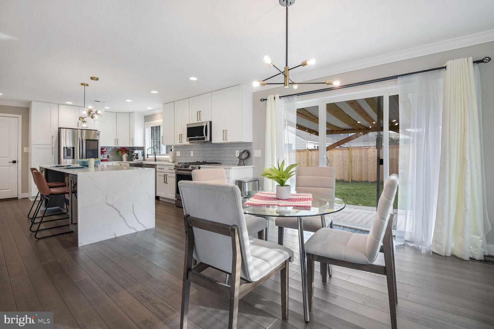 11115 HILLSDALE DRIVE