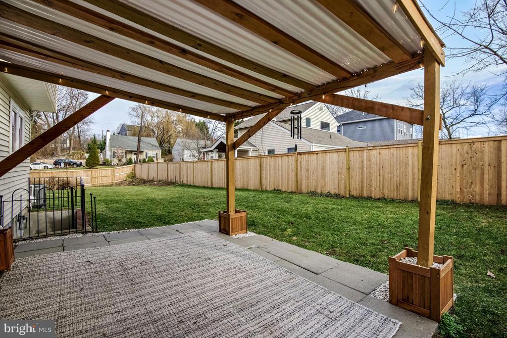 11115 HILLSDALE DRIVE