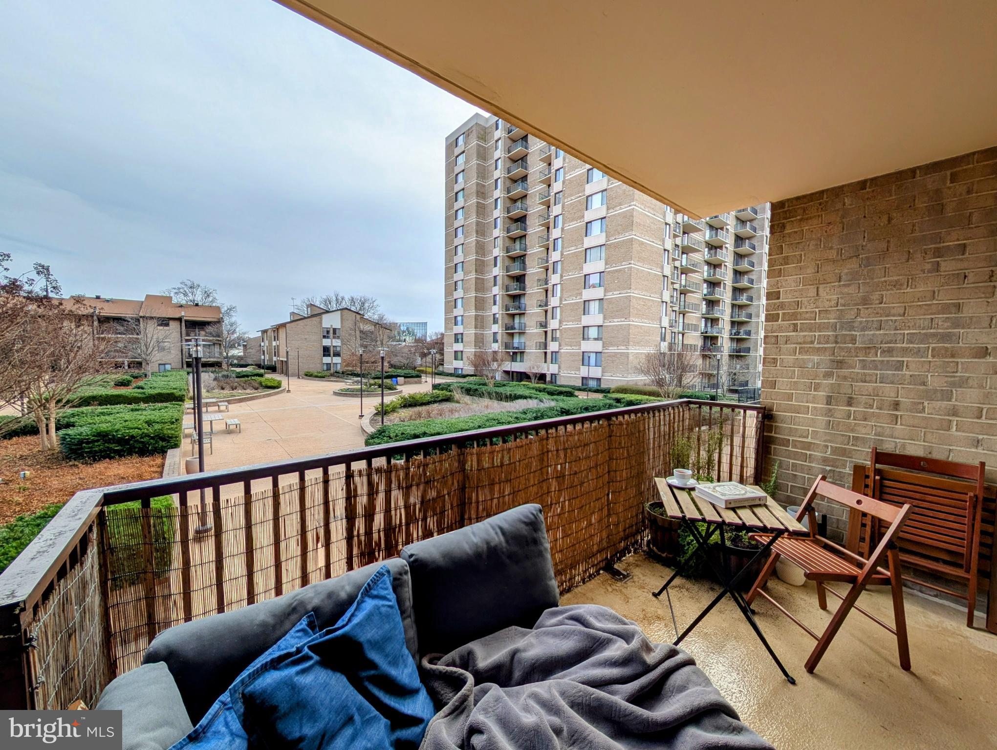 106 MONROE STREET 201