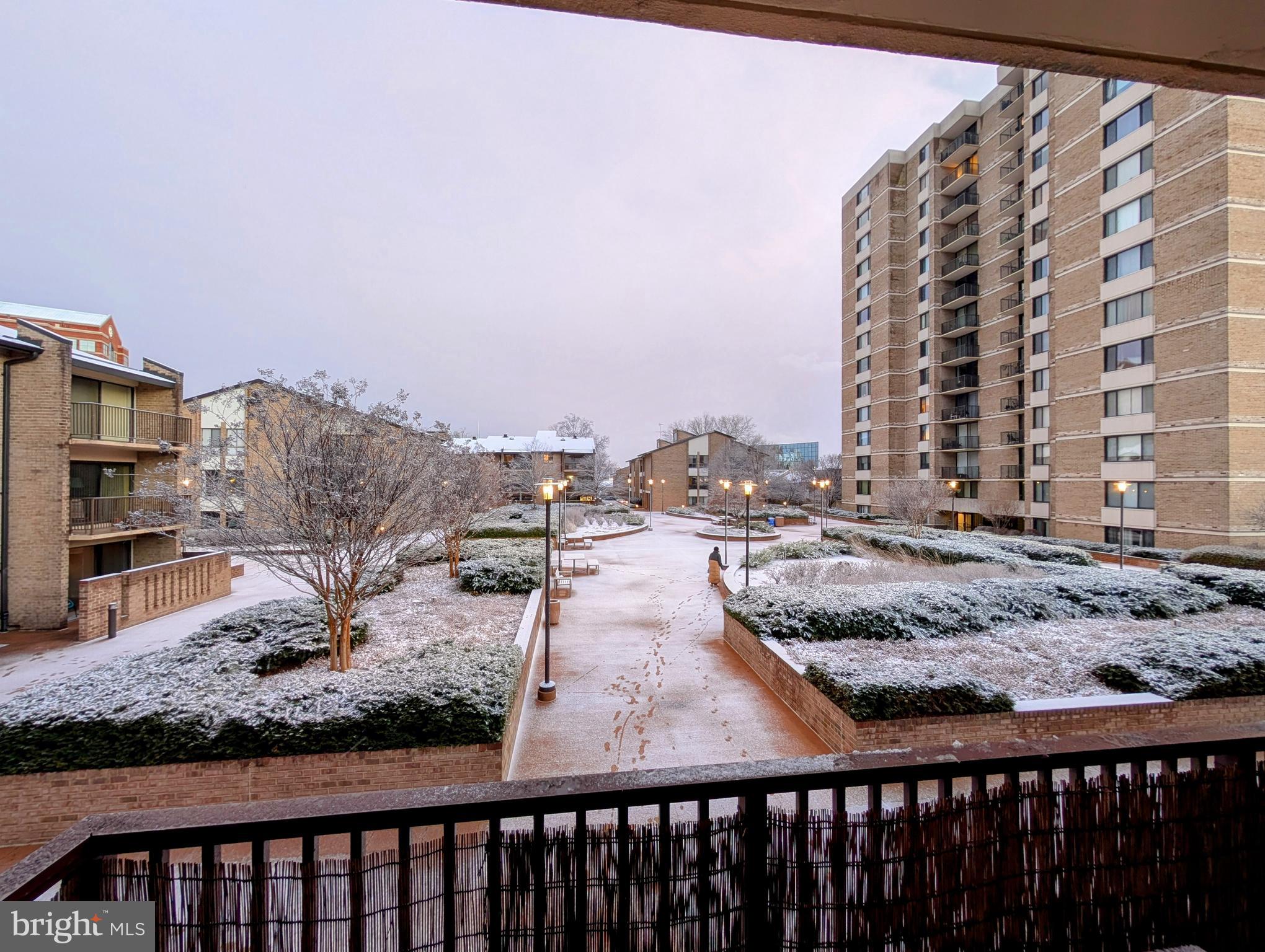 106 MONROE STREET 201