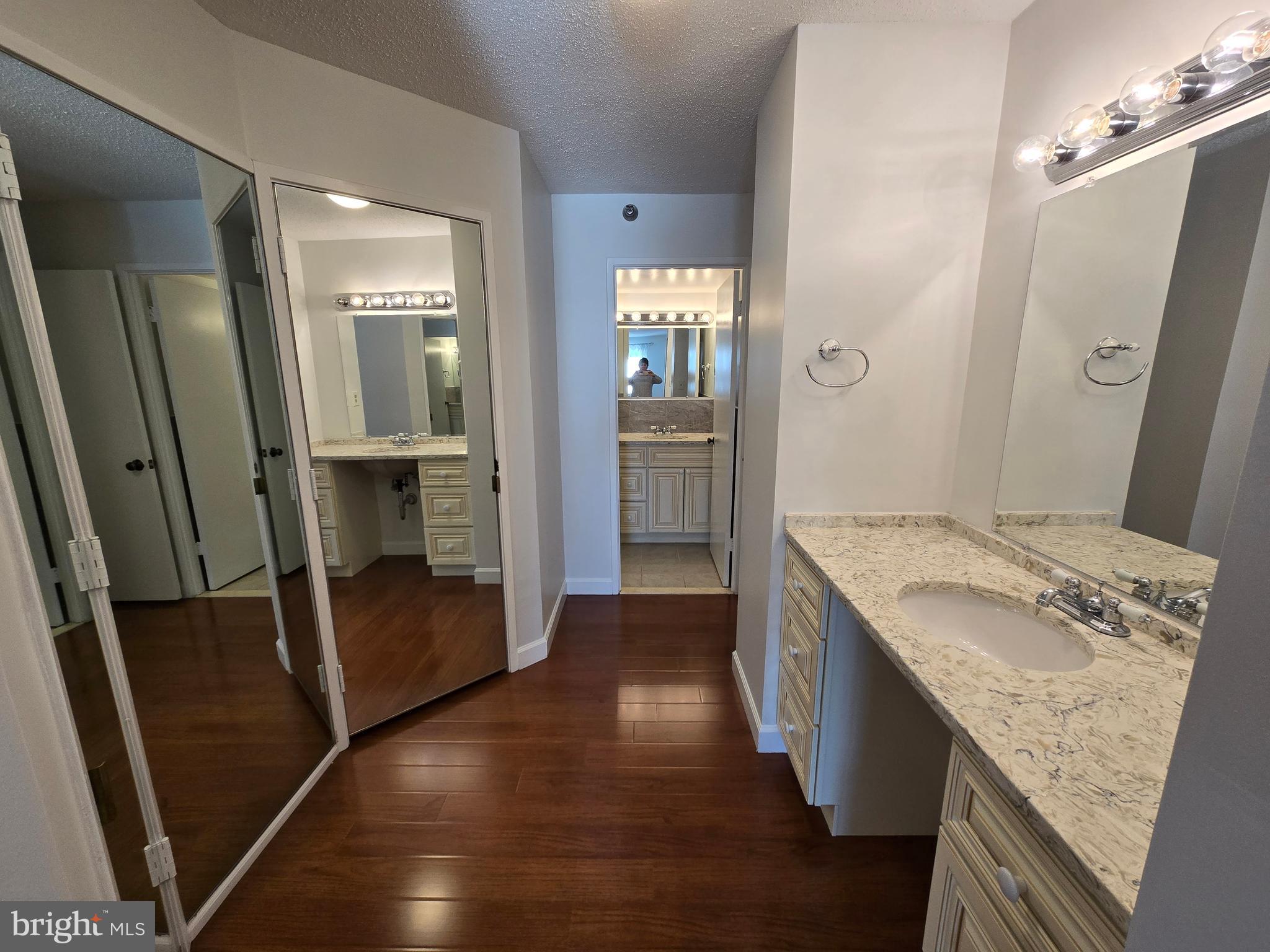 15100 INTERLACHEN DRIVE 4-124