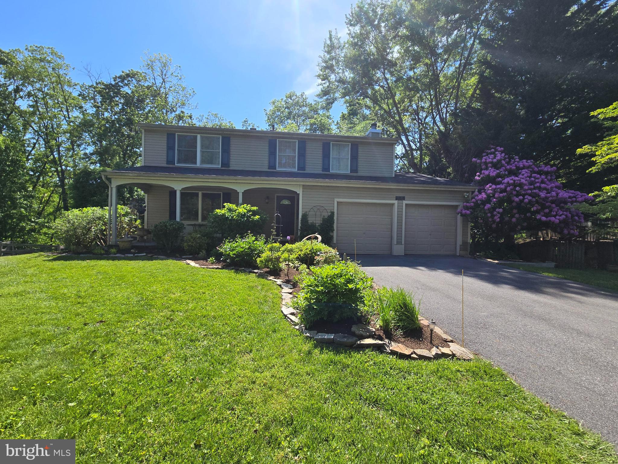14 NEWBURY COURT