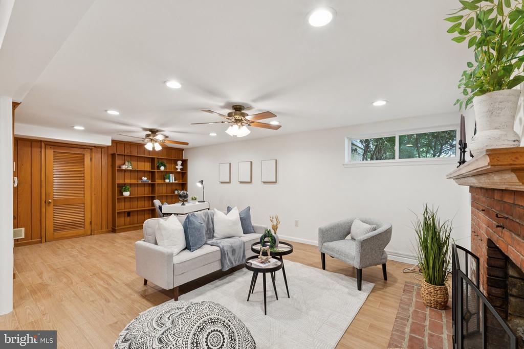 8826 BRIERLY ROAD