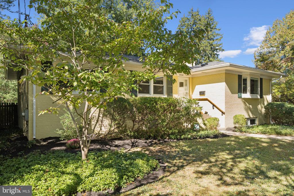8826 BRIERLY ROAD