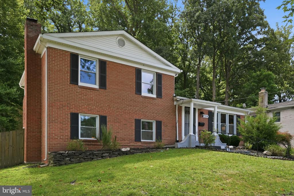 2704 WELLER ROAD