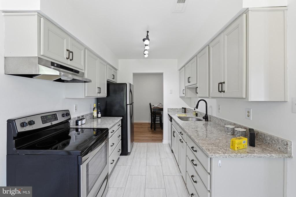 18128 ROLLING MEADOW WAY Unit: 191