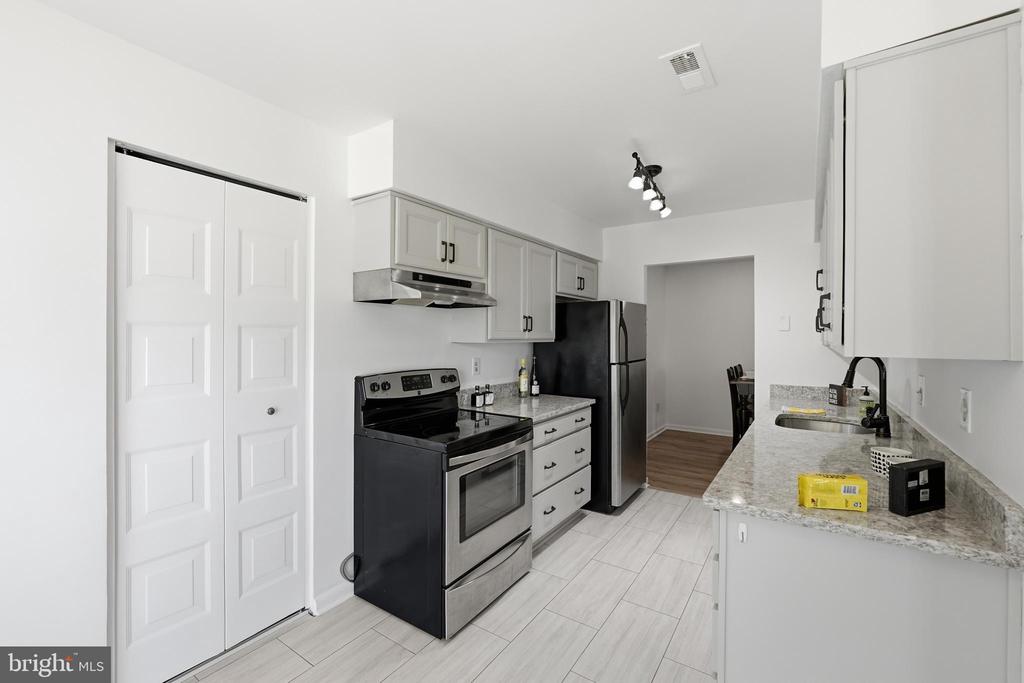 18128 ROLLING MEADOW WAY Unit: 191