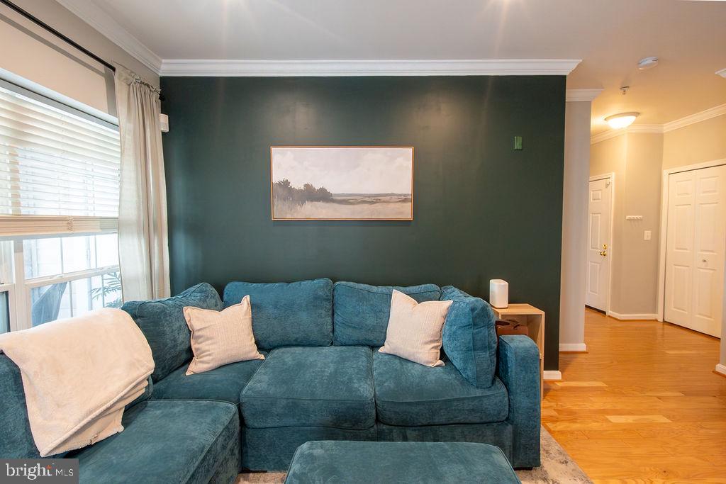 4550 STRUTFIELD LANE Unit: 2115