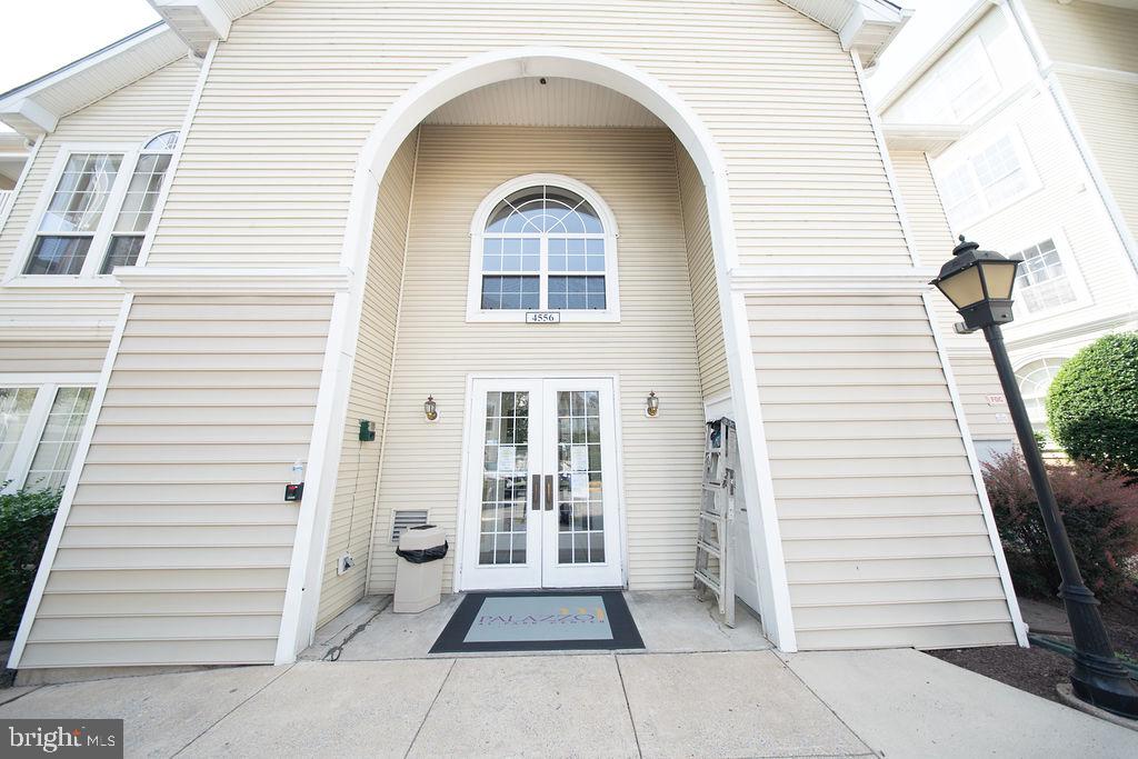 4550 STRUTFIELD LANE Unit: 2115