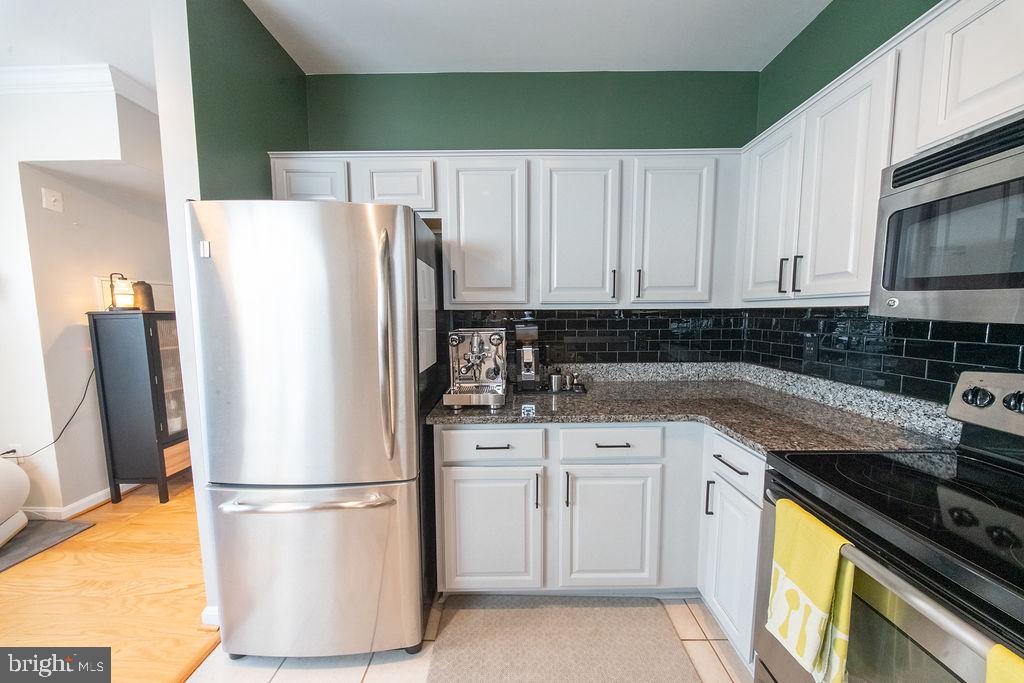 4550 STRUTFIELD LANE Unit: 2115