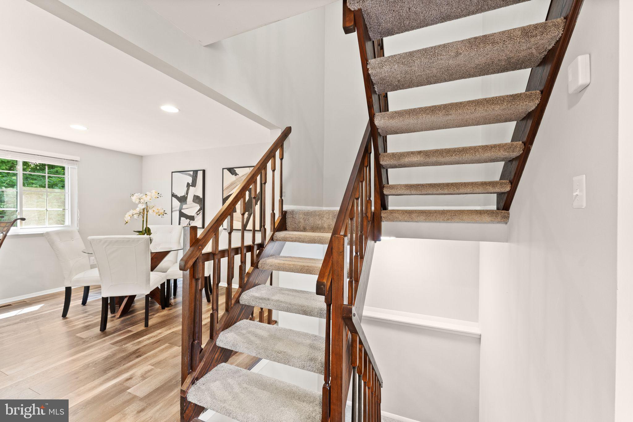 5527 INVERNESS WOODS COURT