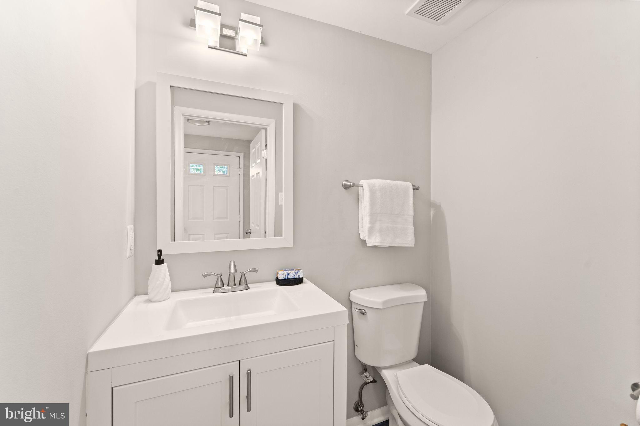 5527 INVERNESS WOODS COURT