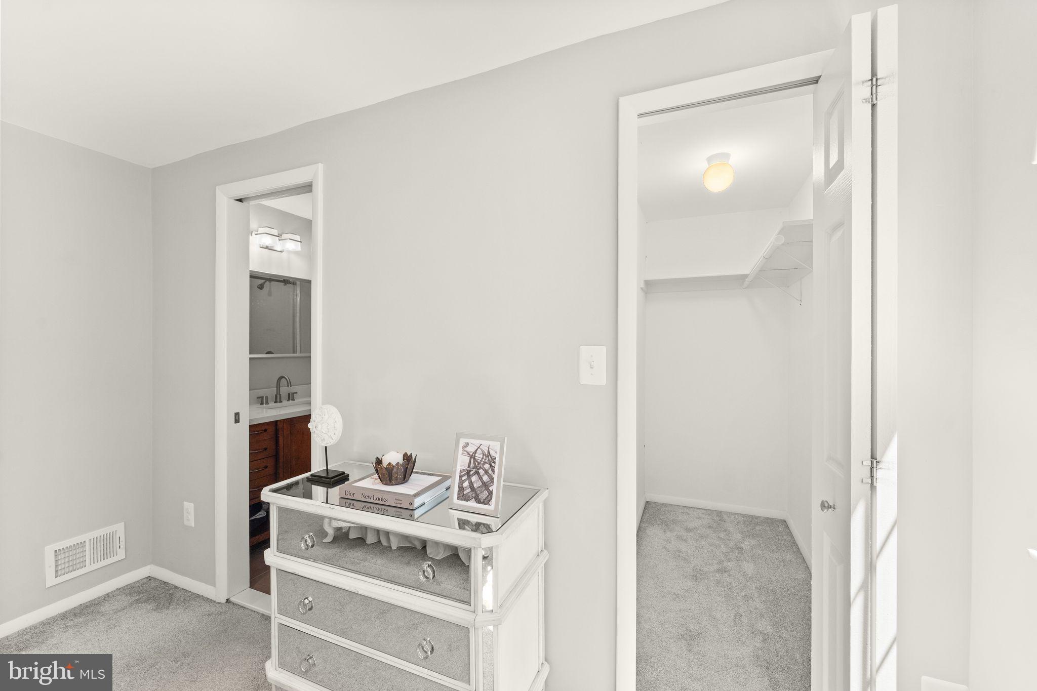5527 INVERNESS WOODS COURT