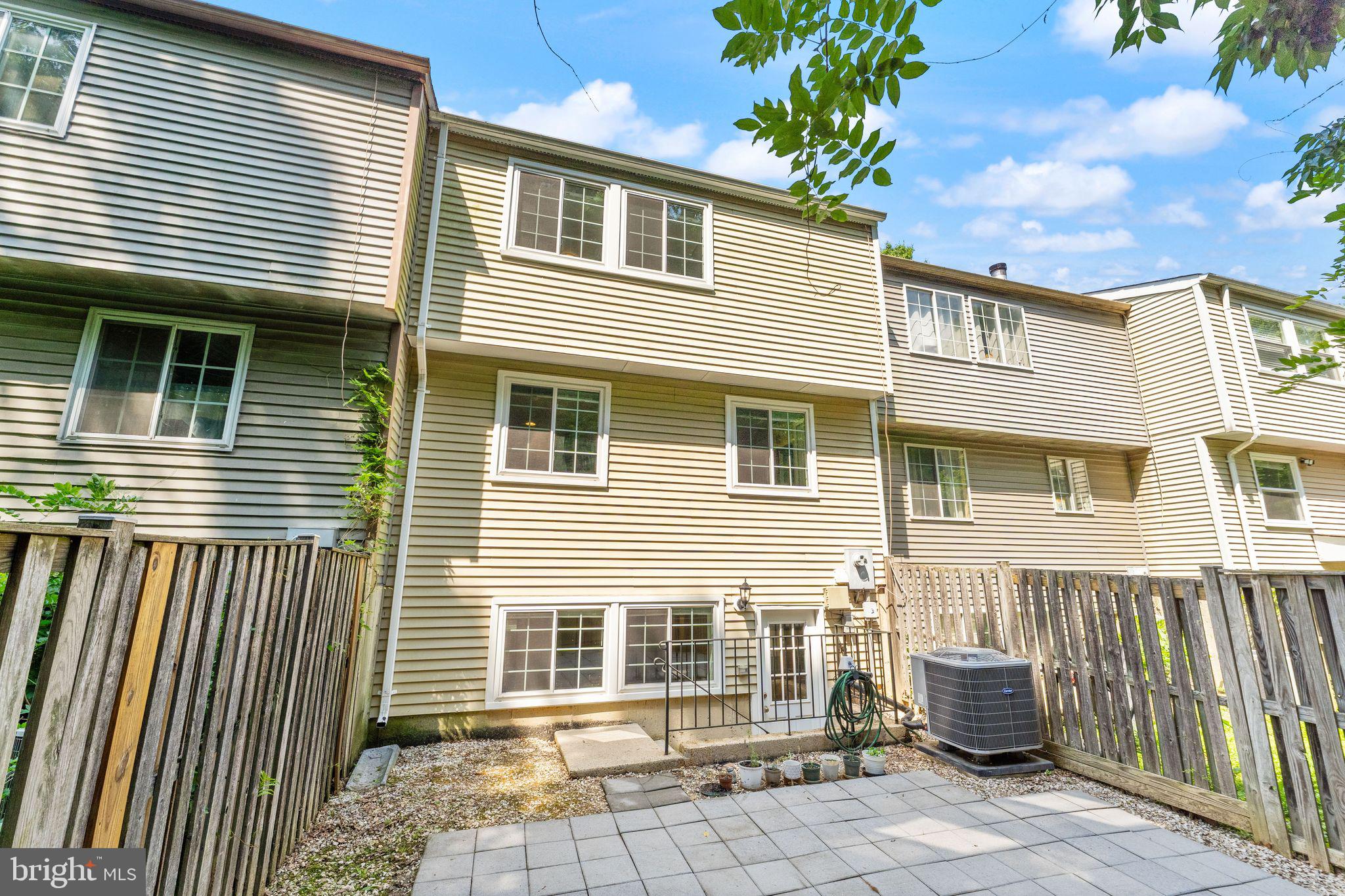 5527 INVERNESS WOODS COURT