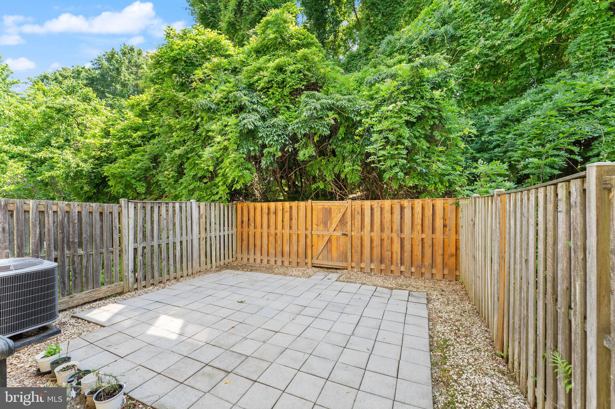 5527 INVERNESS WOODS COURT
