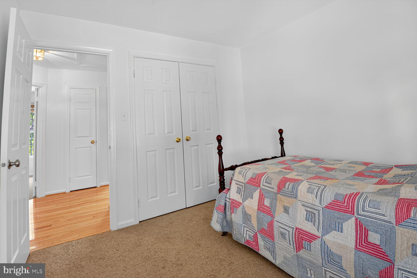 2908 ROBIN GLEN COURT