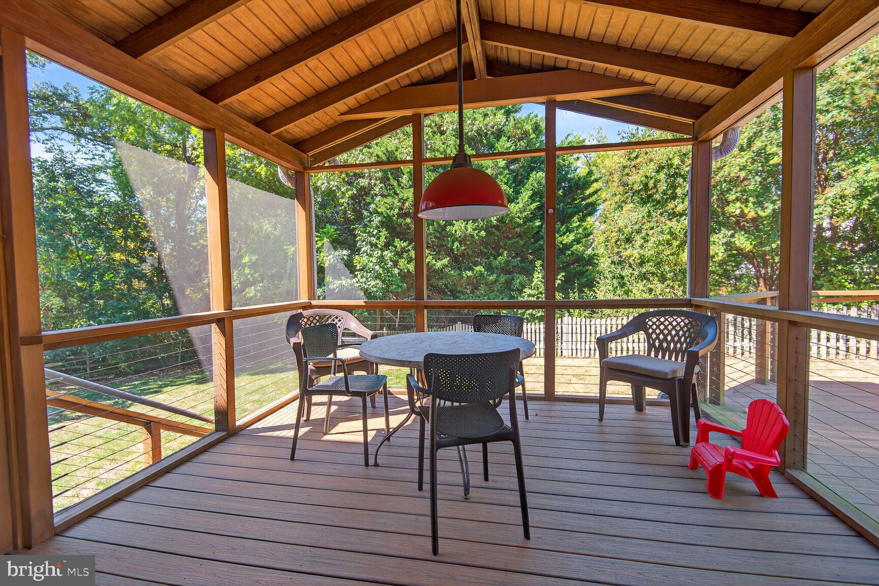 2908 ROBIN GLEN COURT