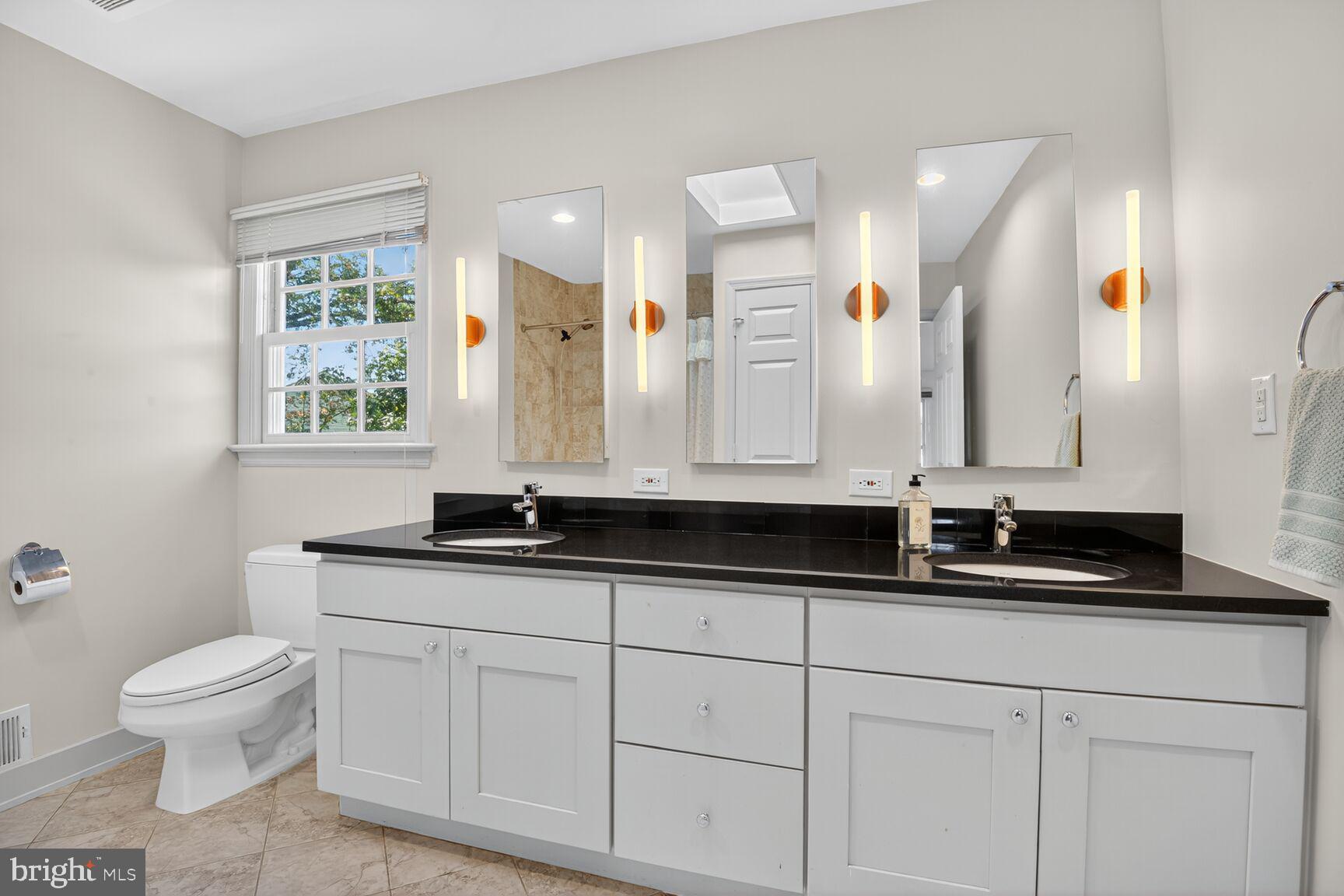 2908 ROBIN GLEN COURT