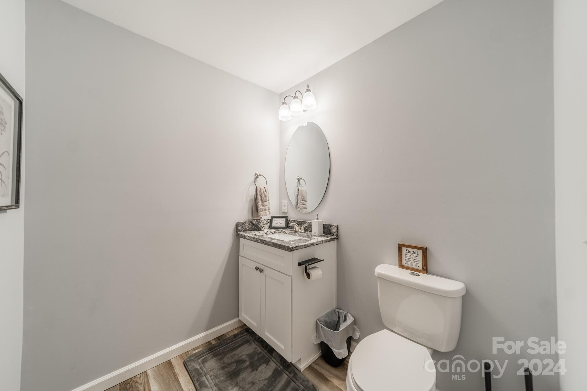 2041 Blue Water Drive W