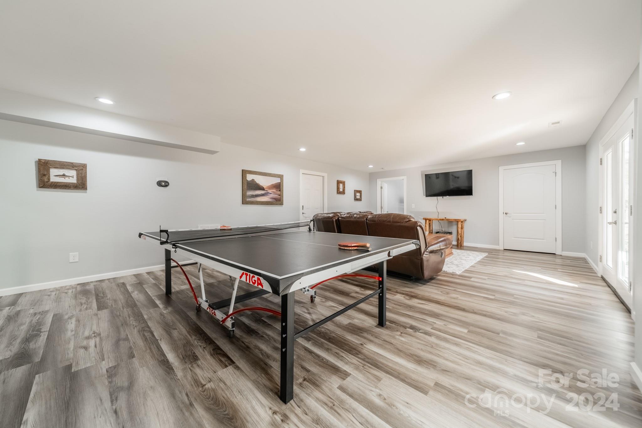 2041 Blue Water Drive W