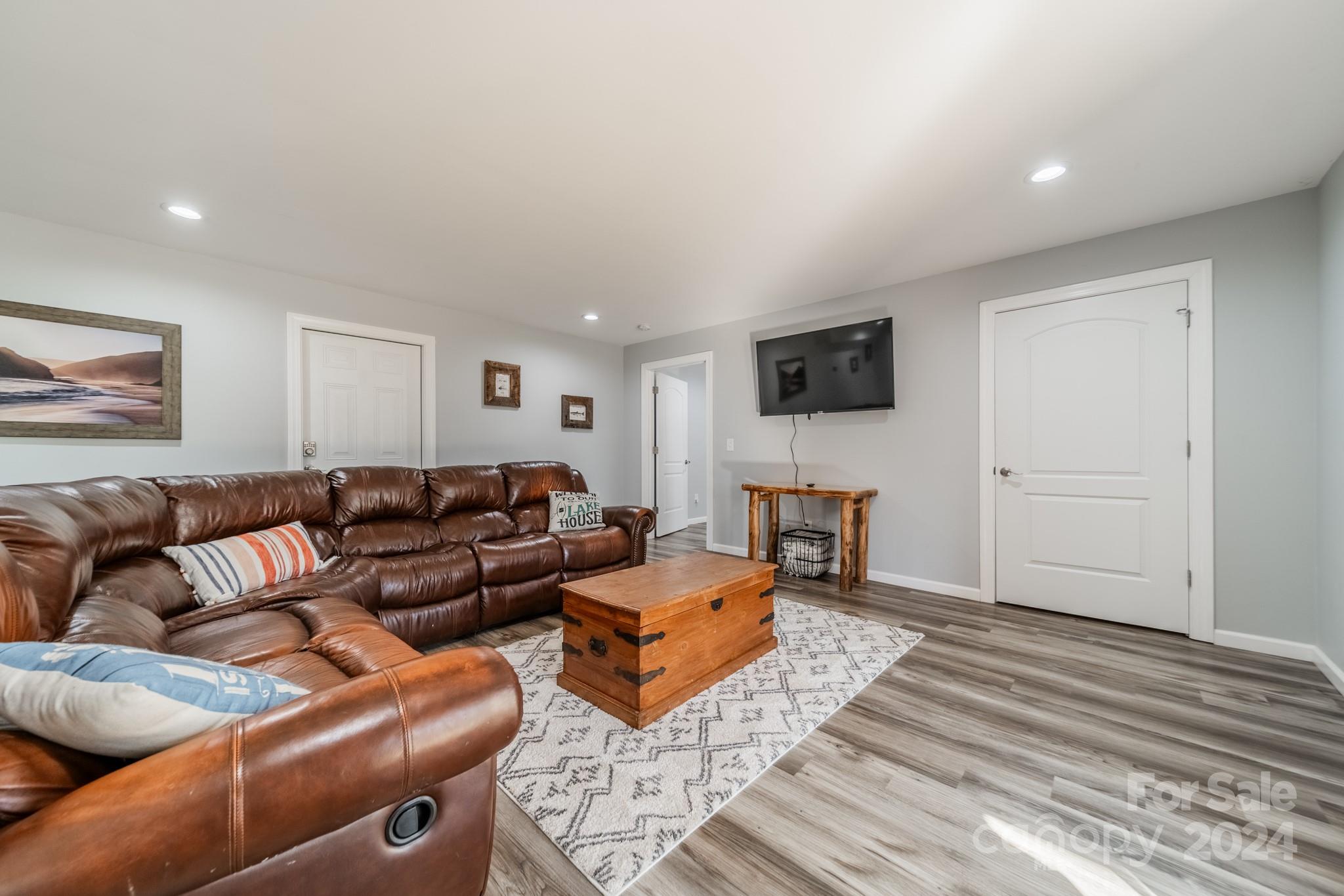 2041 Blue Water Drive W