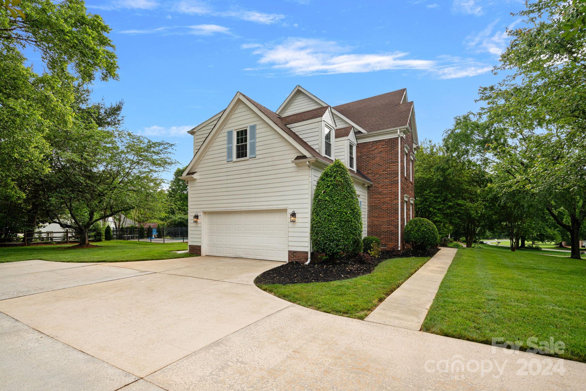 8721 Cherry Blossom Lane