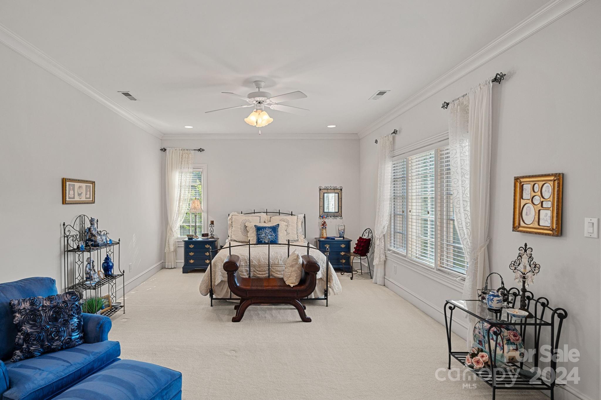1727 Southpoint Lane