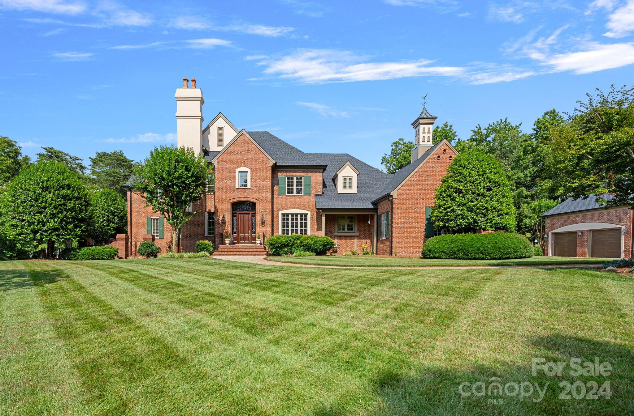 1727 Southpoint Lane