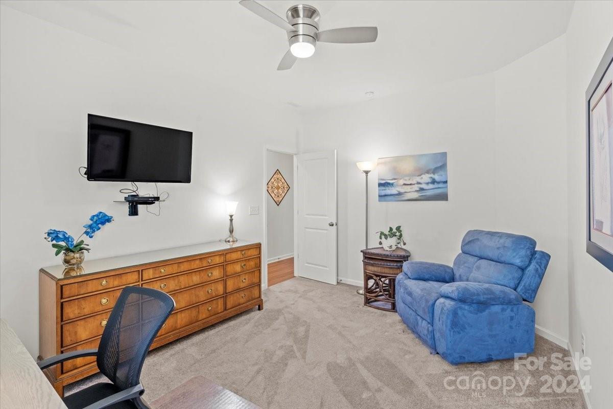 168 Caversham Drive