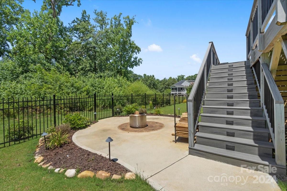 168 Caversham Drive