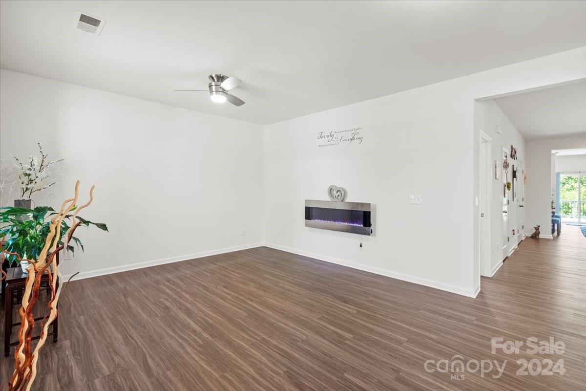 168 Caversham Drive