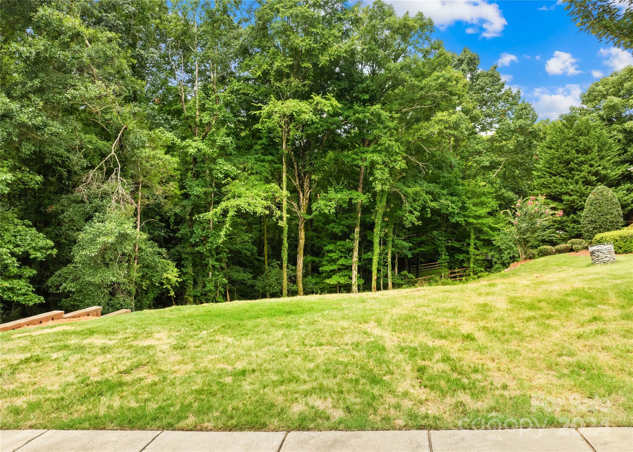 6814 Larrisa Court