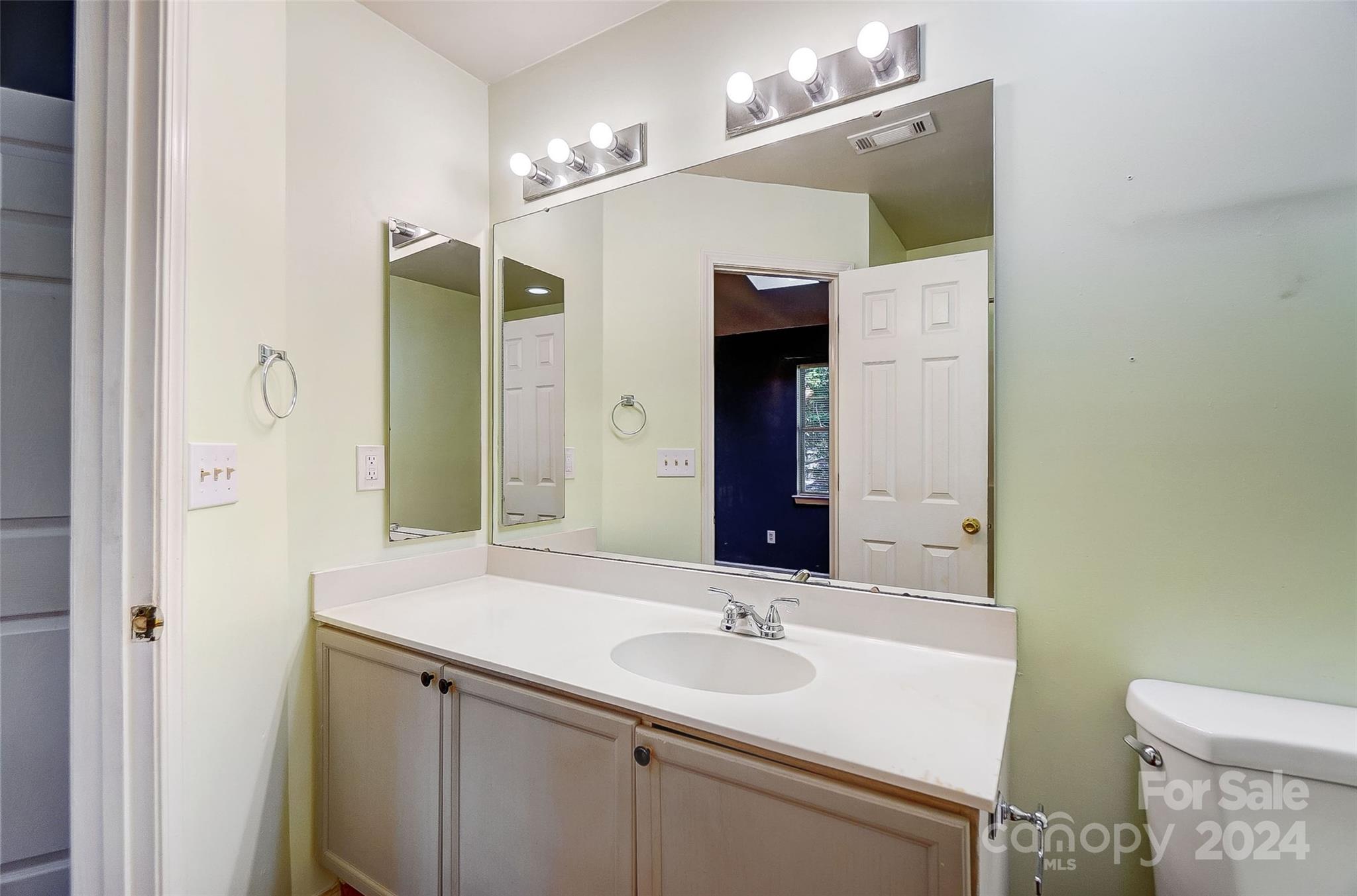 2876 Hosta Drive