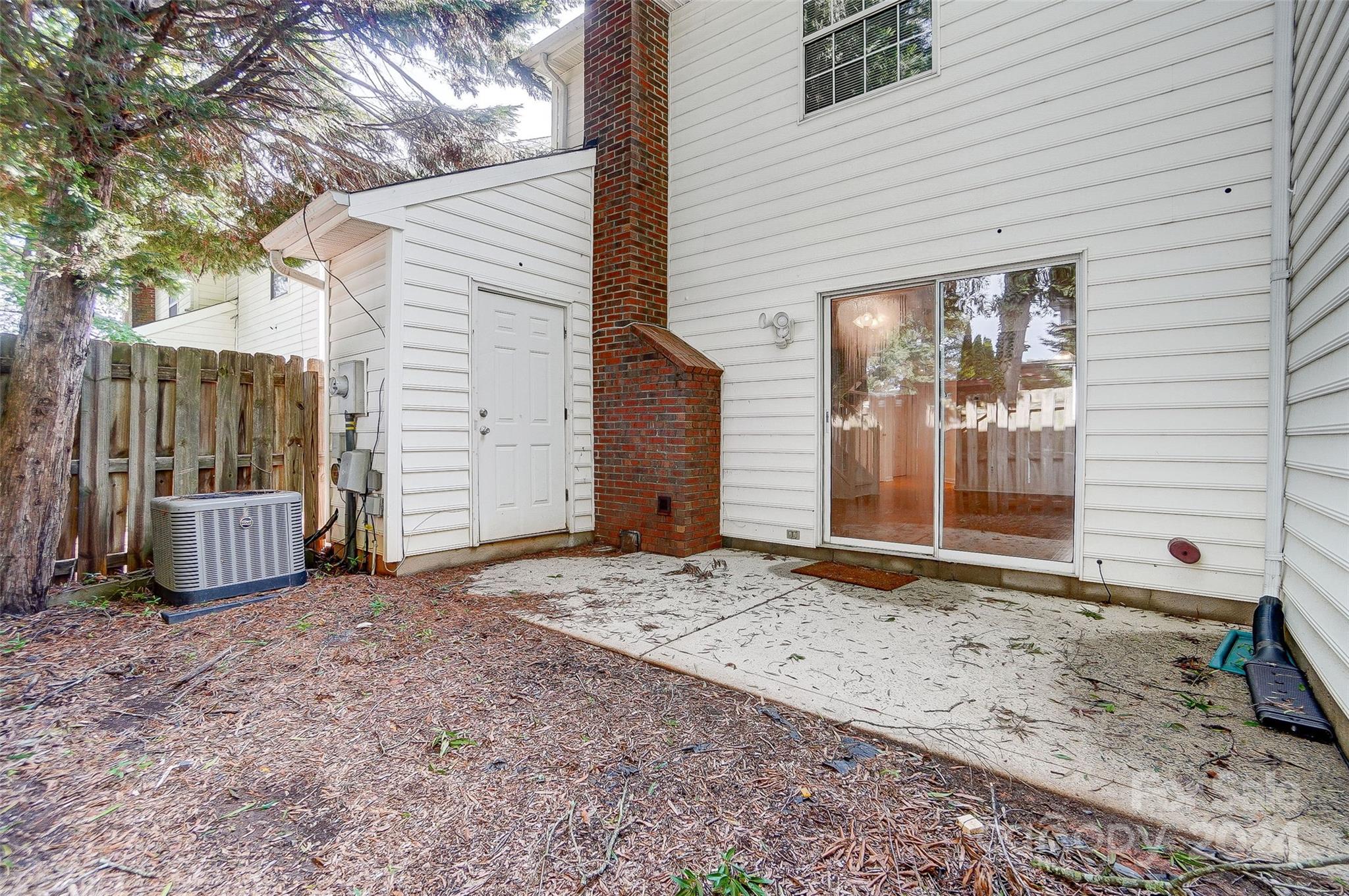 2876 Hosta Drive