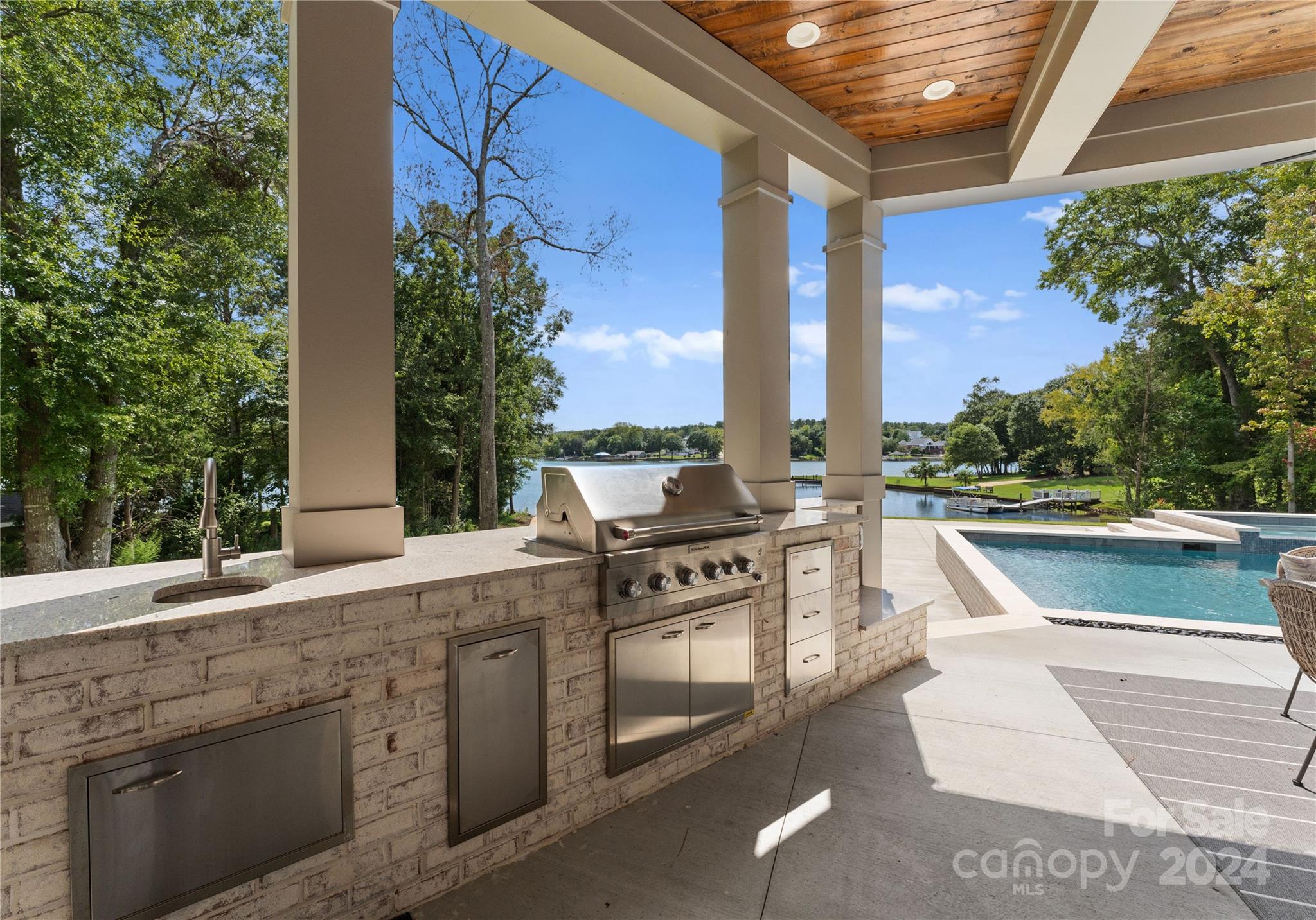 1812 Marthas Vineyard Road