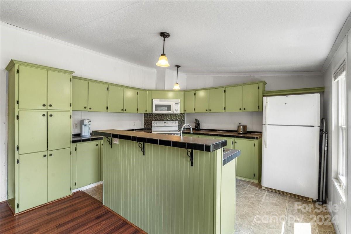 118 Raefield Drive