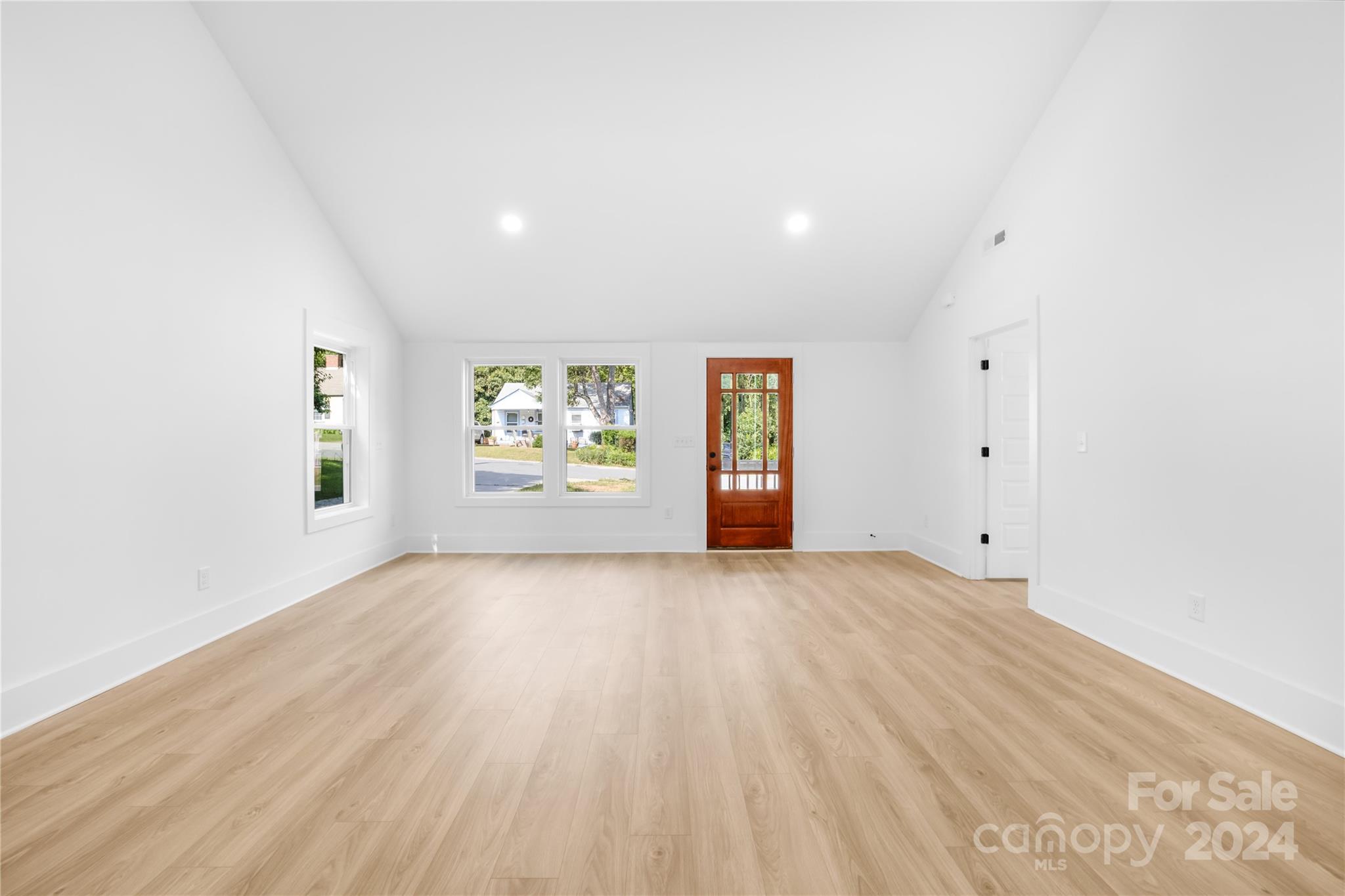 1833 Garibaldi Avenue