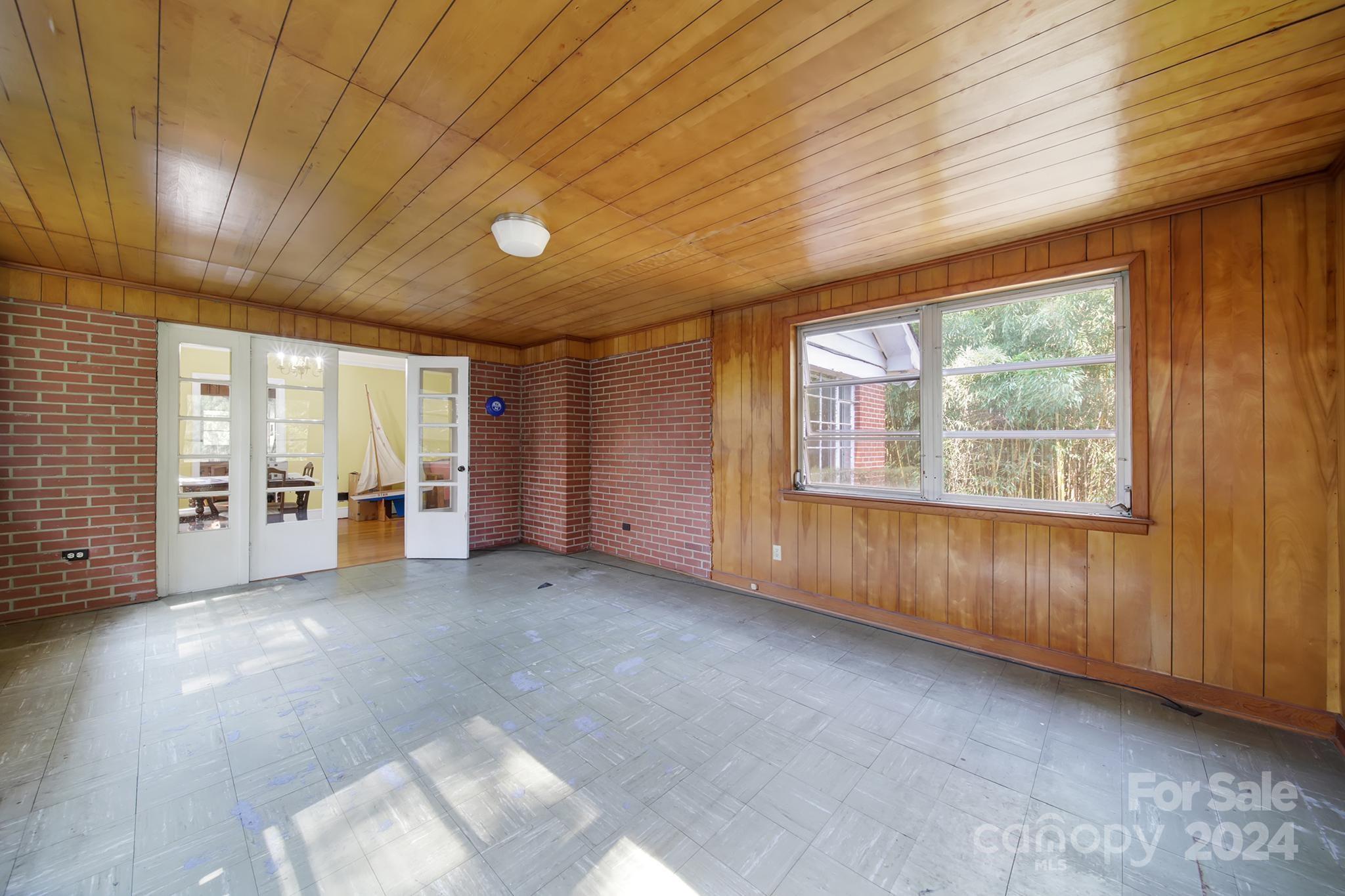 3119 Fairfax Drive