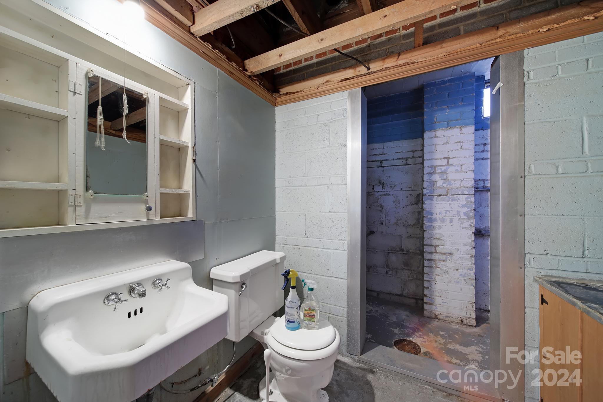 3119 Fairfax Drive