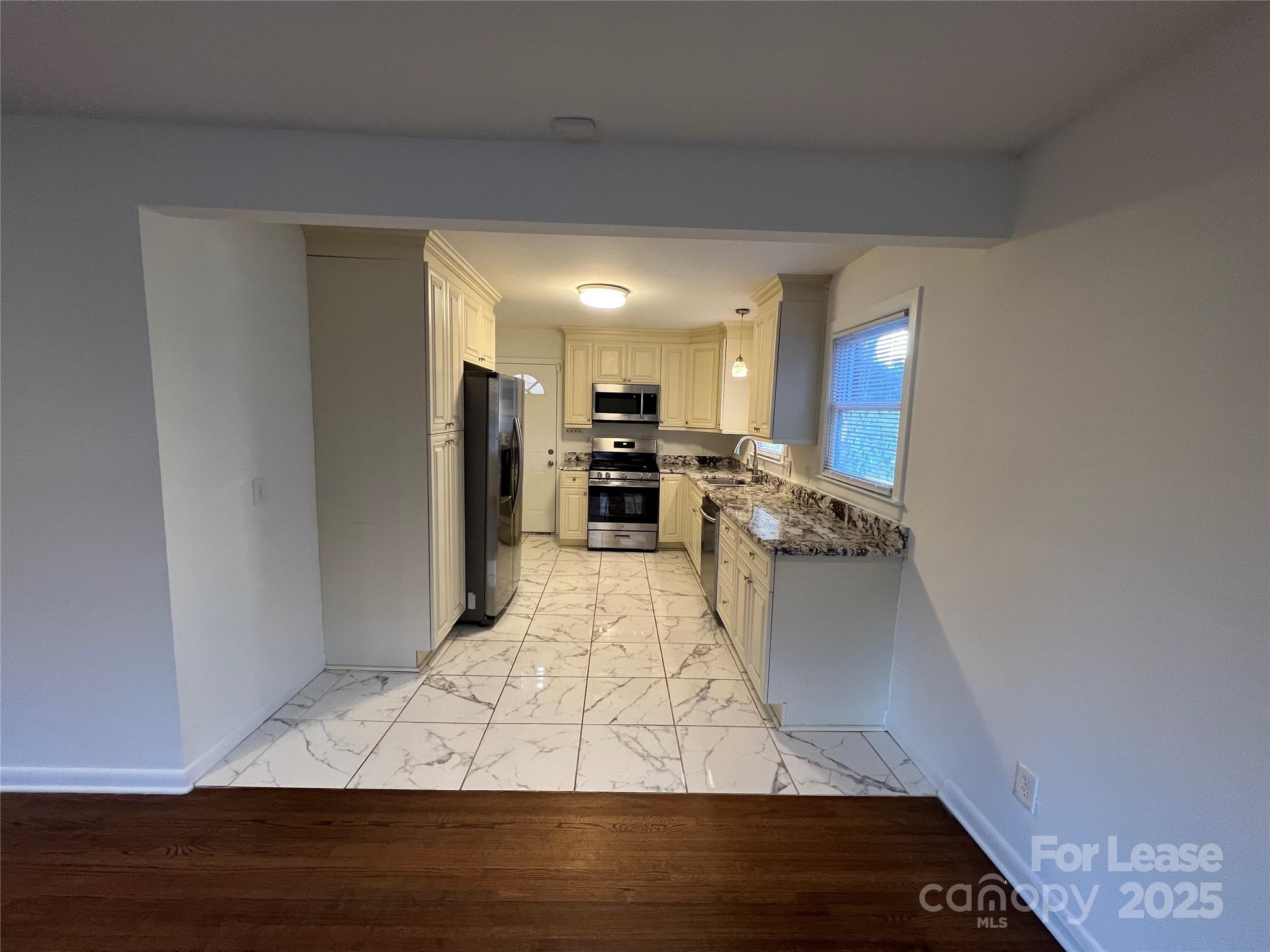 2724 Hilliard Drive