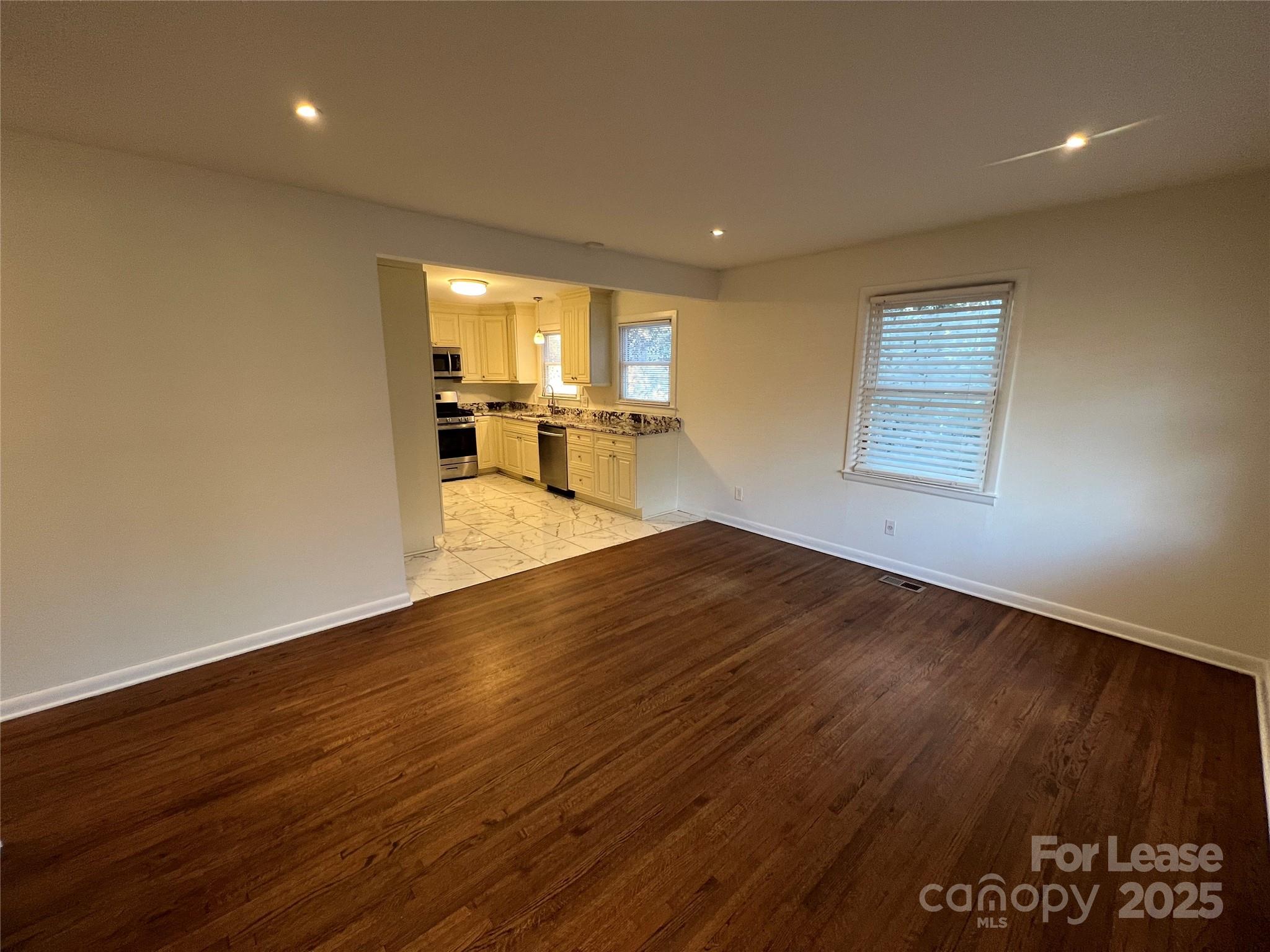 2724 Hilliard Drive